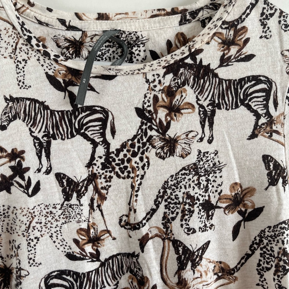 Anthropologie Black and White Polo Tee Relaxed Fit - Picture 3 of 3